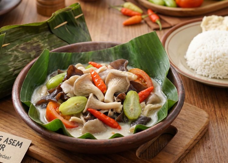 Malam Seru di Podoseneng: Ayam Nikmat yang Menggigit Jiwa